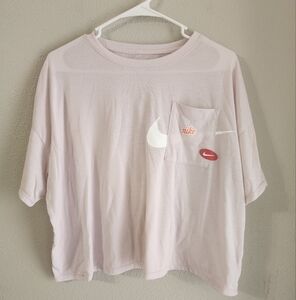 Cropped Nike dry fit t-shirt